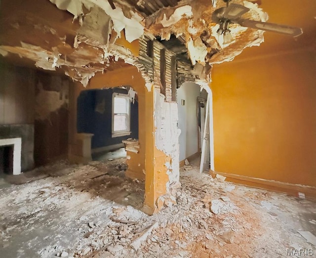 4204 E Lexington Ave, Saint Louis, MO 63115 - photo 2