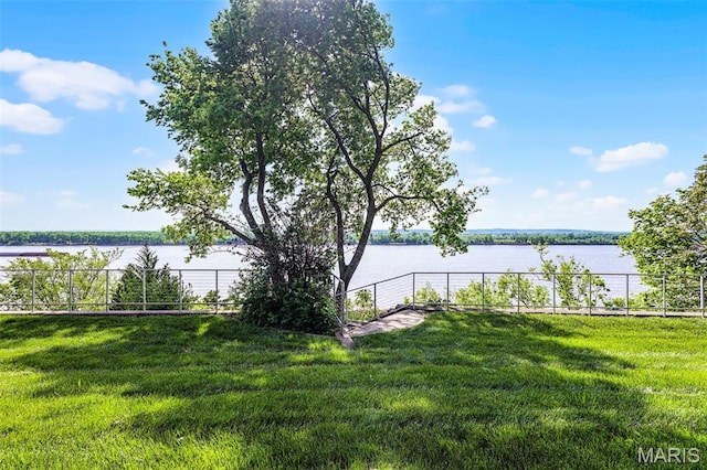 5310 Chouteaus Bluff Dr Unit 5310, Saint Louis, MO 63111 - water view