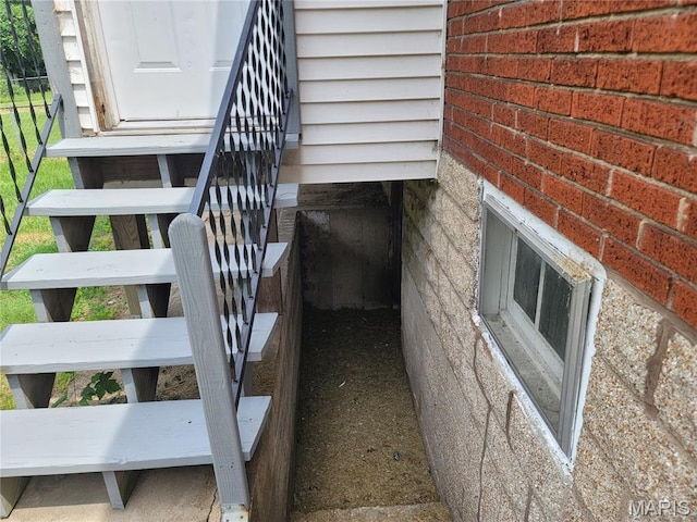 2965 Kincaid Ave, St John, MO 63114 - view of stairway