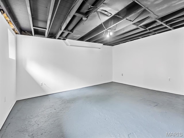 414 Plum St, Edwardsville, IL 62025 - finished below grade area with baseboards