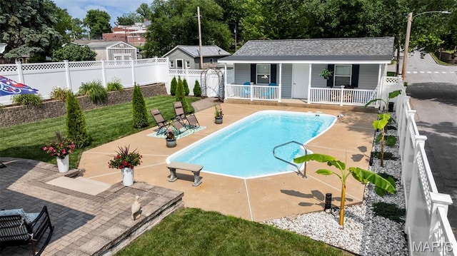 726 S 8th St, Saint Charles, MO 63301 - photo 2