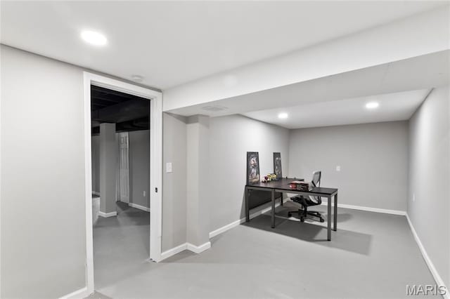 1140 Lindsay Ln, Florissant, MO 63031 - office space with finished concrete floors and recessed lighting