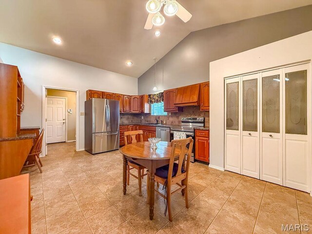 1321 Melvin Dr, Festus, MO 63028