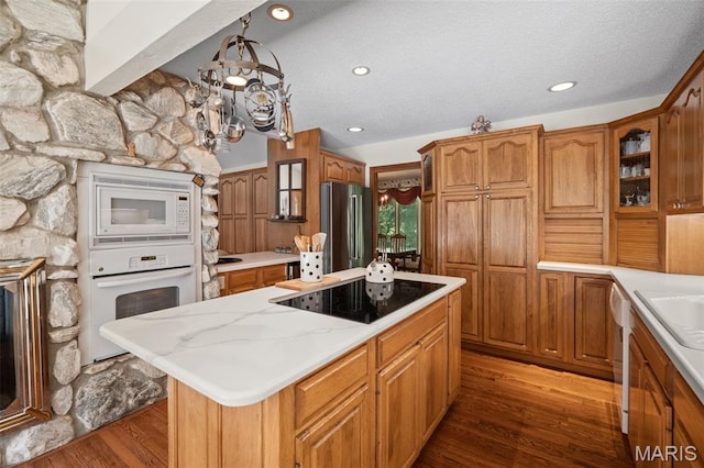 1255 Walnut Hill Farm Dr, Chesterfield, MO 63005