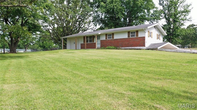 6484 County Road 3180, Salem, MO 65560 - ranch-style home featuring brick siding and a front lawn