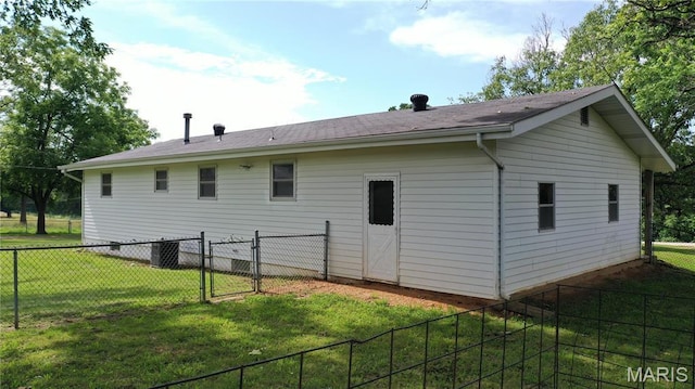 6484 County Road 3180, Salem, MO 65560 - back of property featuring a gate