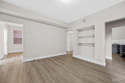 5437 Page Blvd, Saint Louis, MO 63112