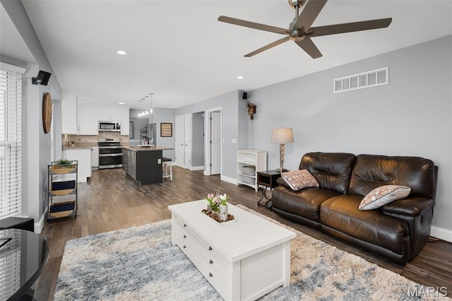 5 Shelby Crest Ct, Ofallon, MO 63366