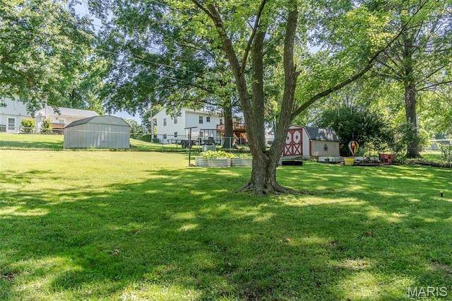 1003 Marilyn Ct, Washington, MO 63090 - view of yard with a shed