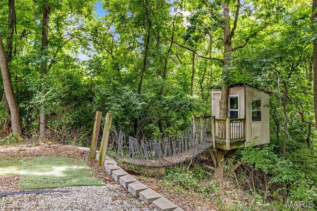 404 Arbor Spring Dr, Ballwin, MO 63021 - view of yard