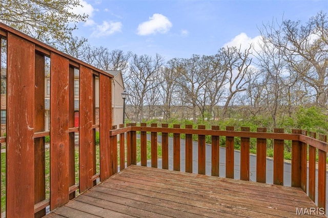 2318 Hidden Meadow Ln, Ballwin, MO 63021 - view of deck