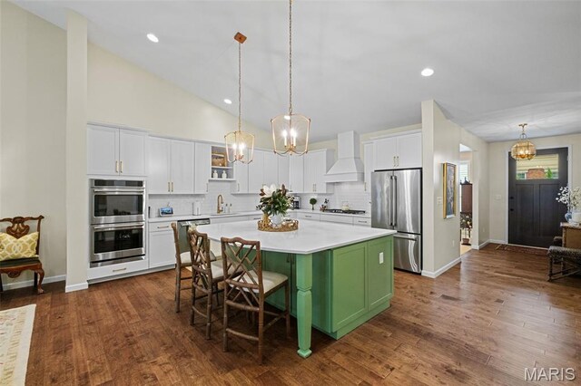 1325 Spring Snow Dr, Frontenac, MO 63131