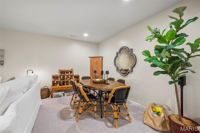 1325 Spring Snow Dr, Frontenac, MO 63131