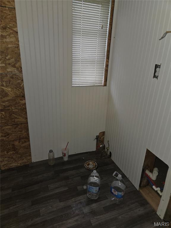 305 W 7th St, Cahokia, IL 62206 - empty room with wood finished floors