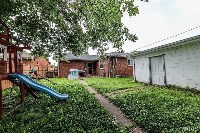 2909 Grand Ave, Granite City, IL 62040 - view of yard with a playground