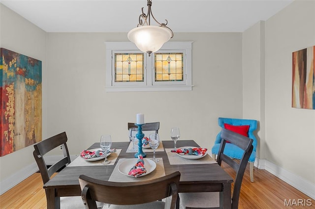 3119 Tamm Ave, Saint Louis, MO 63139 - dining space with wood finished floors and baseboards