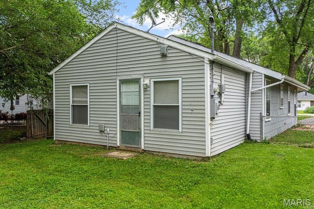 12 Mcnulty Dr, Florissant, MO 63031 - rear view of property