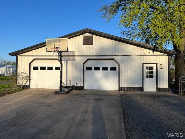 101 3rd St, Eolia, MO 63344