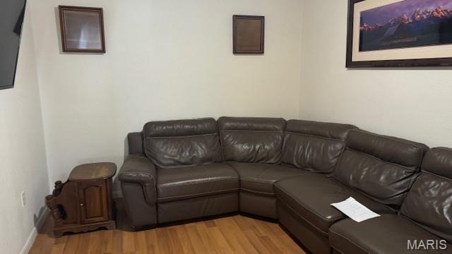 101 3rd St, Eolia, MO 63344