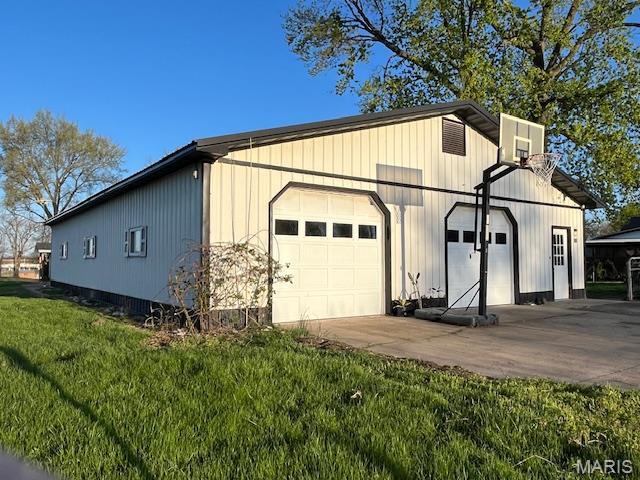 101 3rd St, Eolia, MO 63344