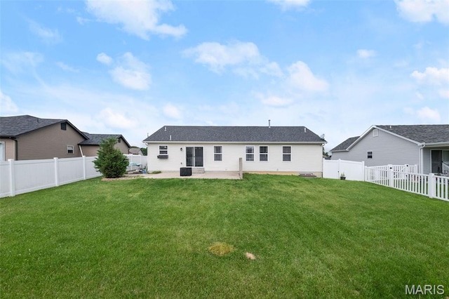 80 Brookshire Creek Dr, Wentzville, MO 63385 - back of property with a patio area and a fenced backyard