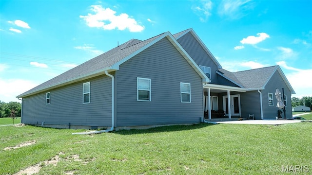 3215 Timber Ridge Rd, Palmyra, MO 63461 - rear view of property featuring a patio and a yard