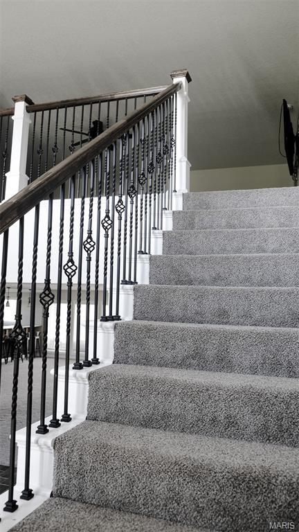 3215 Timber Ridge Rd, Palmyra, MO 63461 - view of staircase