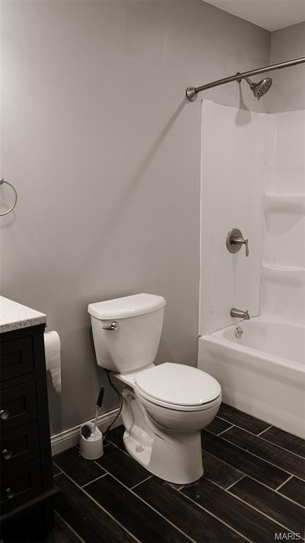 3215 Timber Ridge Rd, Palmyra, MO 63461 - bathroom featuring vanity, washtub / shower combination, and wood tiled floors