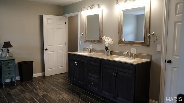 3215 Timber Ridge Rd, Palmyra, MO 63461 - full bath with double vanity and wood finished floors