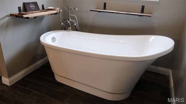 3215 Timber Ridge Rd, Palmyra, MO 63461 - full bathroom featuring a freestanding tub