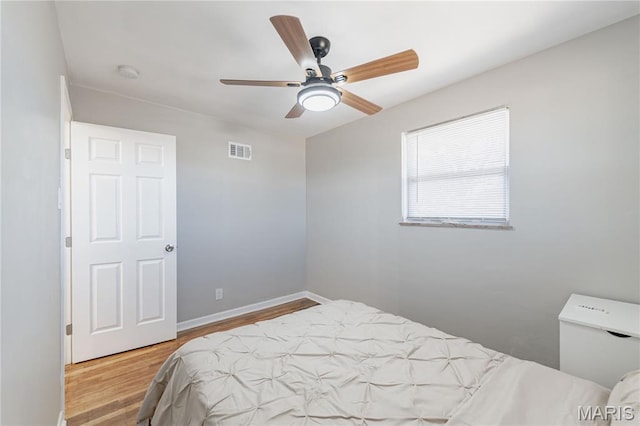 2407 Caverhill Dr, Saint Louis, MO 63136 - photo 14