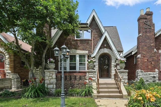 5743 Delor St, Saint Louis, MO 63109 - tudor house with brick siding
