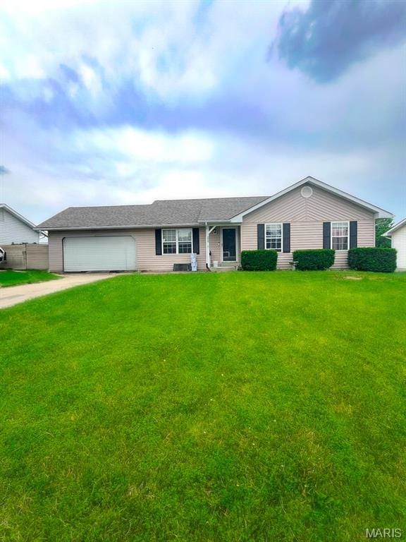 140 Castlewood Dr, Troy, MO 63379 - photo 1