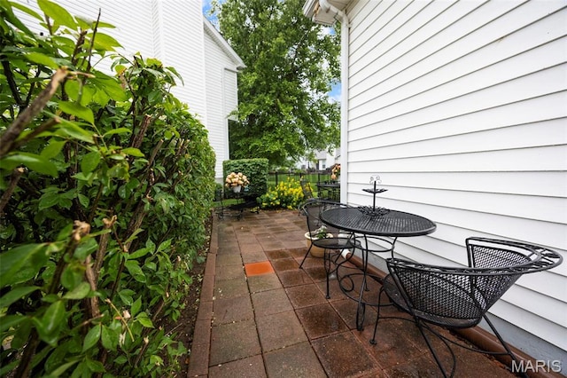 16368 Cherry Orchard Dr, Grover, MO 63040 - view of patio / terrace