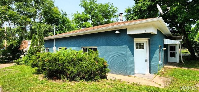 115 N 5th St, De Soto, MO 63020 - view of property exterior