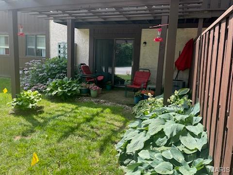 1400 Heritage Lndg Unit 109, Saint Charles, MO 63303 - view of yard