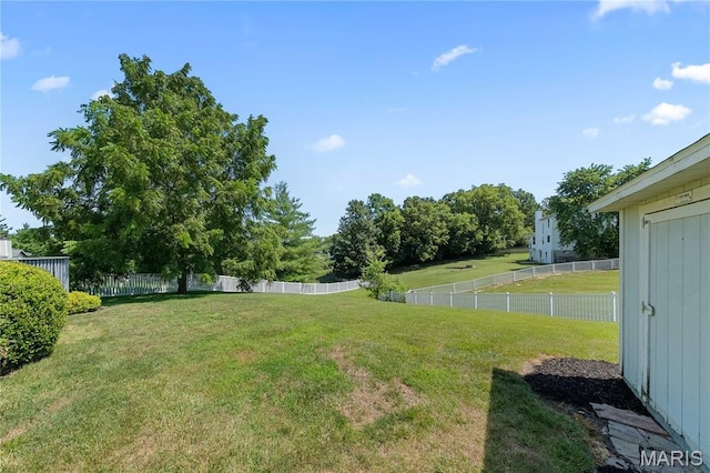 3924 Cambridge Crossing Dr, Saint Charles, MO 63304 - view of fenced backyard