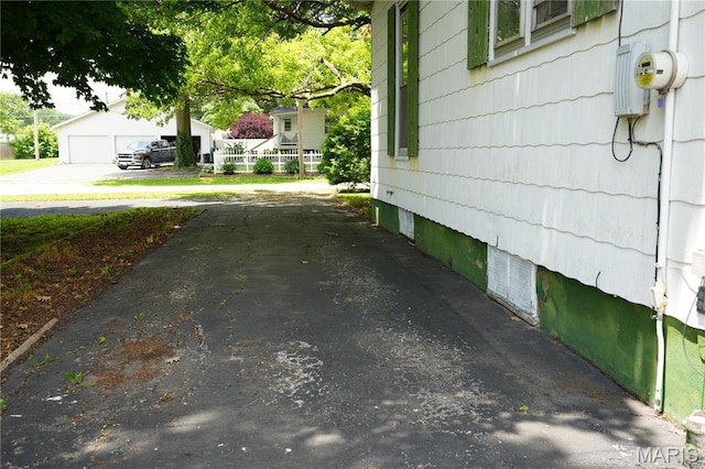 114 W 2nd St S, Mount Olive, IL 62069 - view of property exterior with a garage