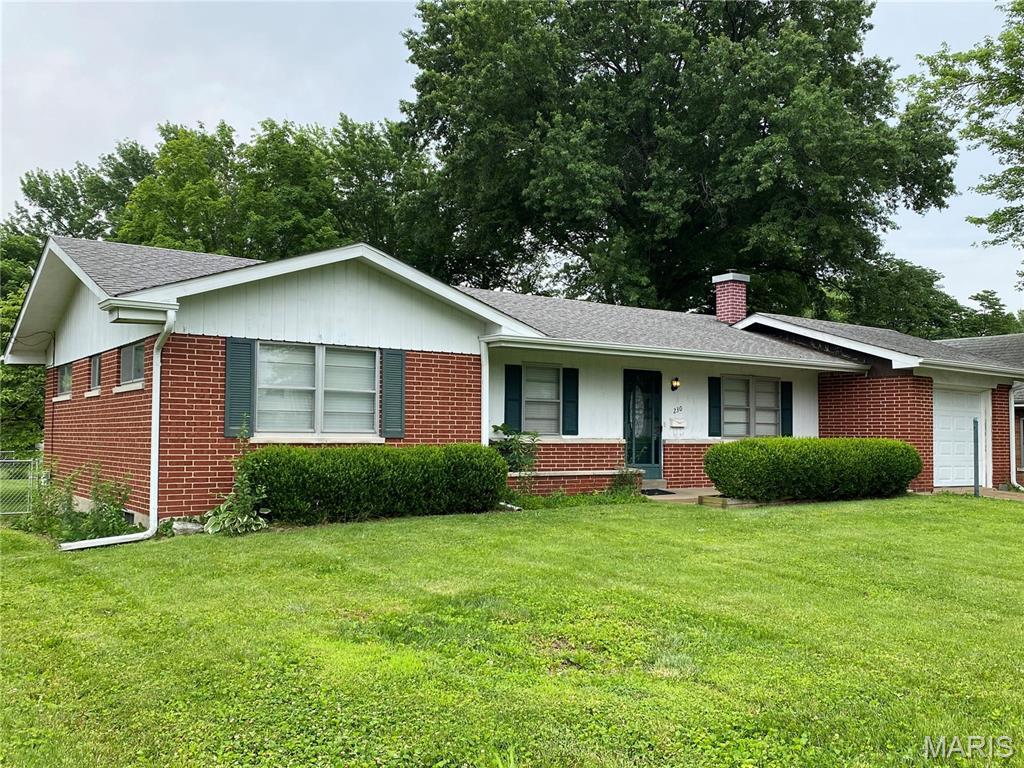 230 N 44th St, Belleville, IL 62226 - photo 1