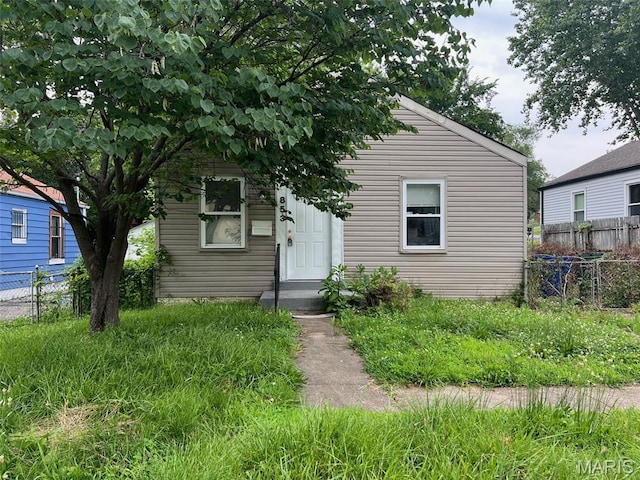 853 Nassau Dr, Saint Louis, MO 63147 - view of front of house