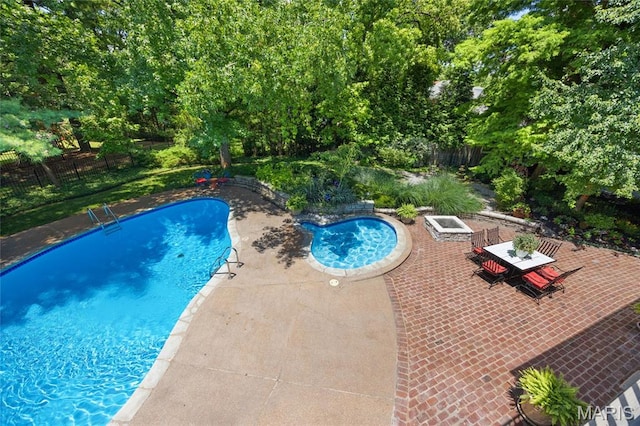 13527 Royal Glen Dr, Town And Country, MO 63131 - photo 48