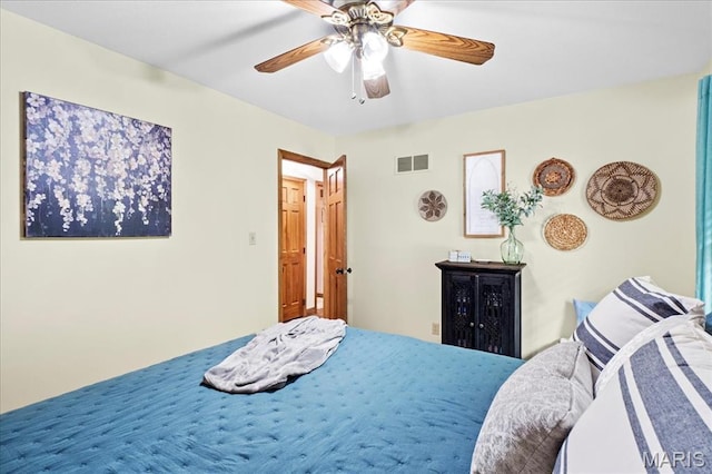 13345 Iberg Rd, Highland, IL 62249 - bedroom with a ceiling fan
