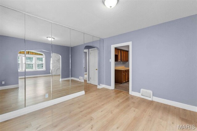 7063 W Florissant Ave, Flordell Hills, MO 63136