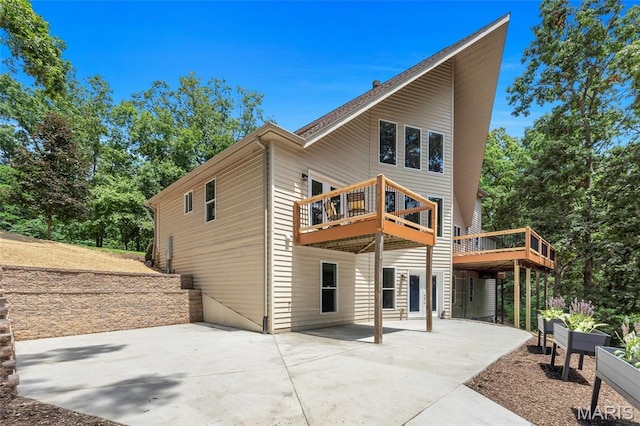 3516 Hawthorne Ridge Dr, Eureka, MO 63025 - back of house featuring a patio area and a deck
