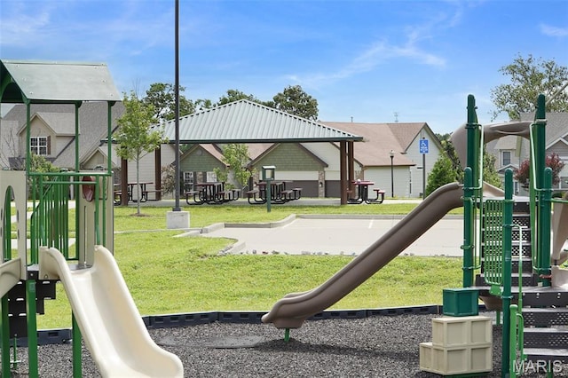 234 Lonepine Dr, Wentzville, MO 63385 - community play area featuring a yard and a gazebo
