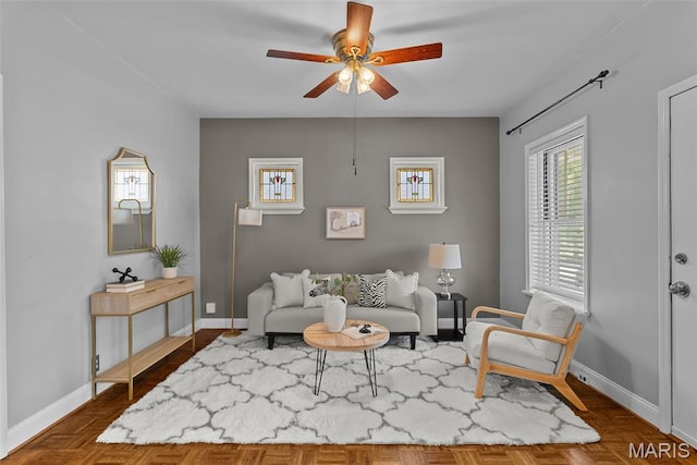 5524 Devonshire Ave, Saint Louis, MO 63109 - living room with a ceiling fan and baseboards