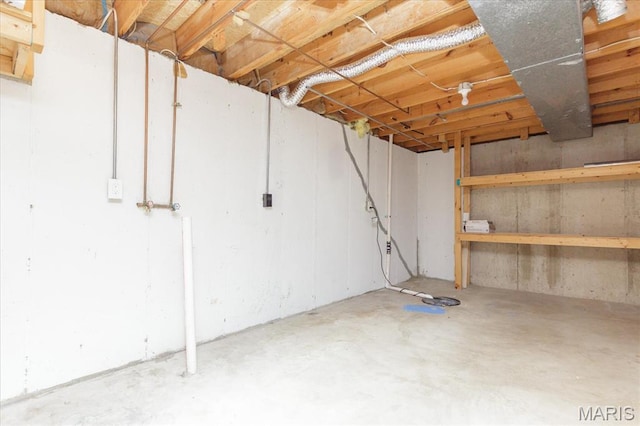 1655 Oakwood Dr, Ofallon, MO 63366 - view of unfinished below grade area