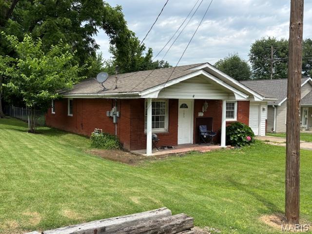 105 Druetta Ave, Scott City, MO 63780 - photo 3