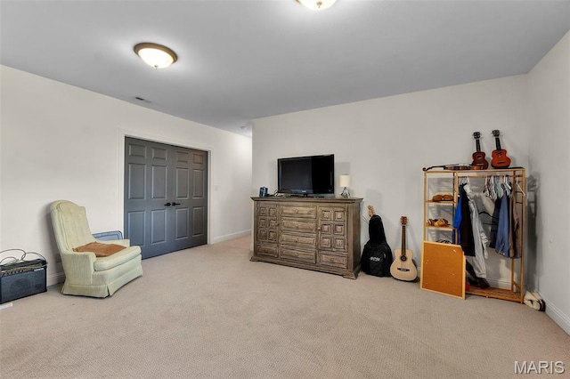 2528 Palomino Dr, Cape Girardeau, MO 63701 - sitting room featuring carpet