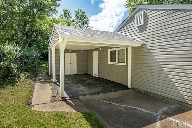 5575 Winchelsea Dr, Saint Louis, MO 63121 - photo 21